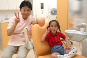 4�΂̏��̎q�ł��B